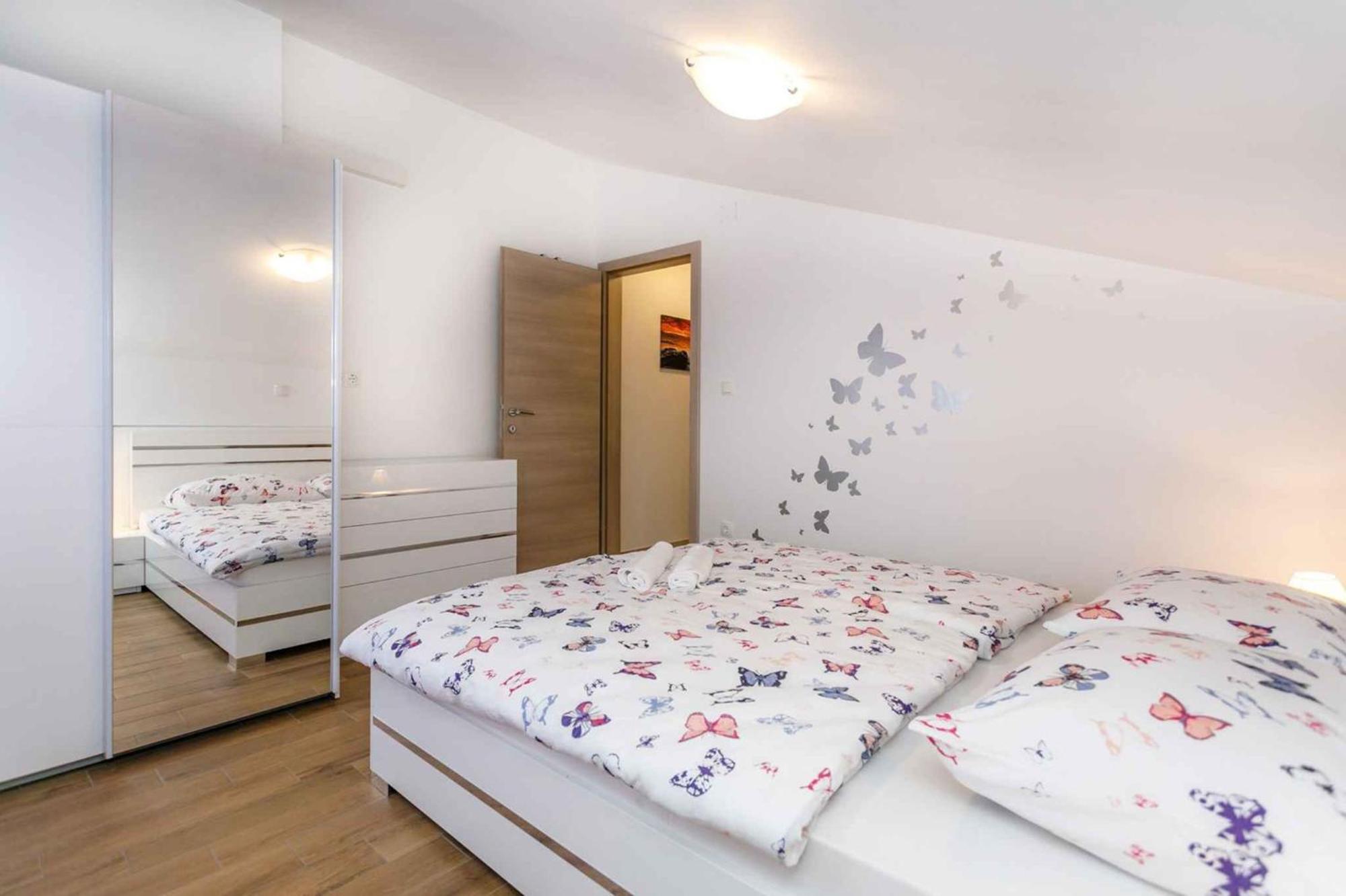 Apartment In Malinska/Insel Krk 38057 Dış mekan fotoğraf